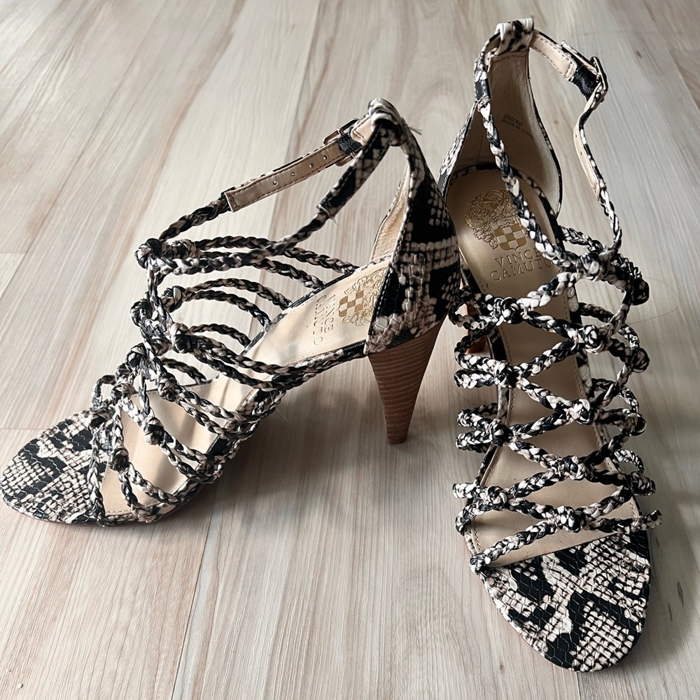 BRAND NEW Vince Camuto heels